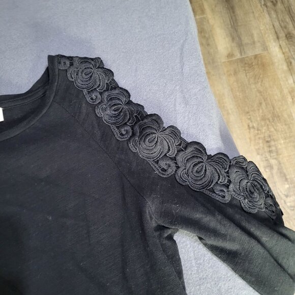 Loft Women's M Black Floral Lace Cold Shoulder Sweatshirt Top Long Sleeve - Picture 5 of 8
